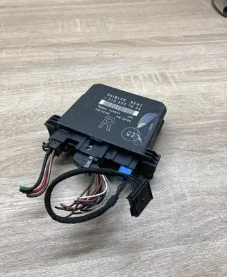 Mercedes-Benz E W210 Door control unit/module 2108207826 356828