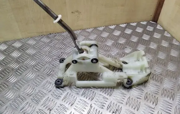 Toyota RAV 4 (XA20) Gear selector 
