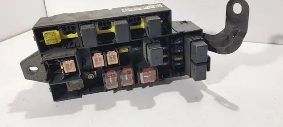 Subaru Impreza II Fuse module 82231FE00044