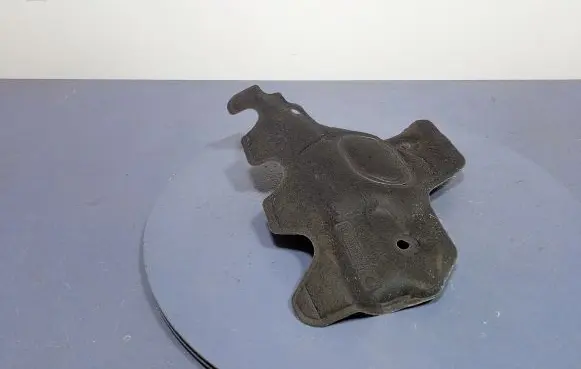 Engine bonnet/hood sound/heat insulation