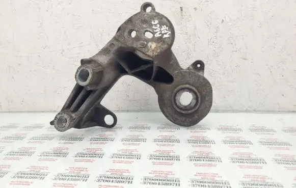 Audi A6 S6 C6 4F Engine mounting bracket 4F0199351AA