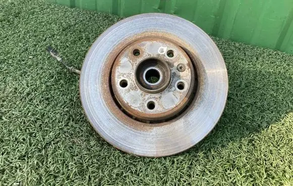 Renault Trafic II (X83) Front wheel hub spindle knuckle 8200548662 8200630535