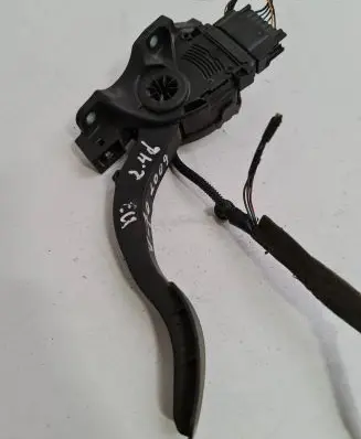 Volvo V70 Accelerator throttle pedal 6PV00922000 112007