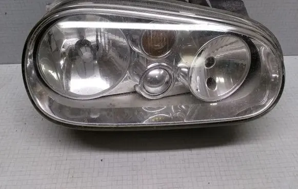 Volkswagen Golf IV Headlight/headlamp 1J1941016B