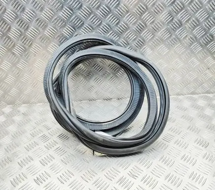 BMW X7 G07 Rubber seal rear door 9465544