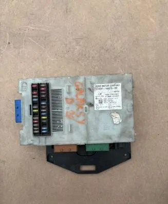 Ford Mondeo Mk III Fuse box set 7G9T14A073DC 28110779 LTQF01125TP