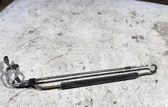 Volvo V70 Power steering radiator 31201111