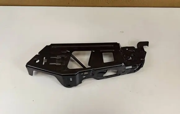 Audi Q8 Seat belt adjustment rail 4M8857792A