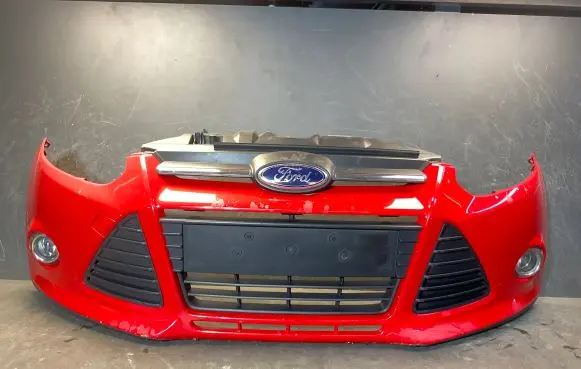 Ford Focus Front bumper BM5117757A BM5117E778A