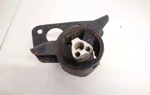 Chevrolet Matiz Engine mount bracket