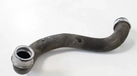Mercedes-Benz CLS C219 Engine coolant pipe/hose A2115015482