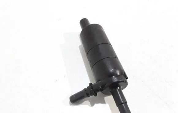 BMW 5 F10 F11 Headlight washer pump 721779202