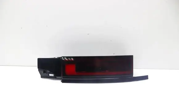 Land Rover Range Rover Sport L461 Tailgate rear/tail lights N9X213A420A N9X213A420B