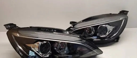 Peugeot 308 Headlight/headlamp 9816990680 9816990580 BRAKSKU