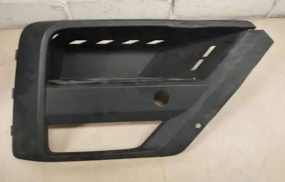 Volkswagen Crafter Front fog light trim/grill 7C0853666A 82394