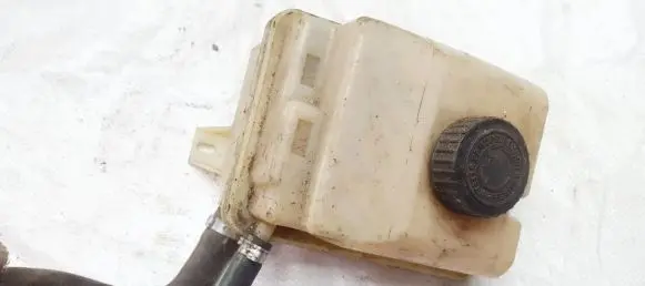 Citroen Berlingo Power steering fluid tank/reservoir 9612140880