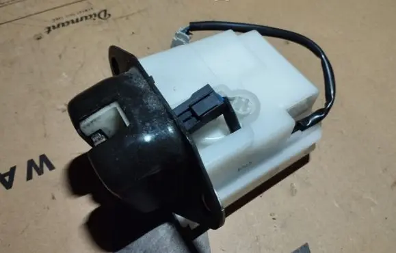 Honda FR-V Tailgate/trunk/boot lock/catch/latch