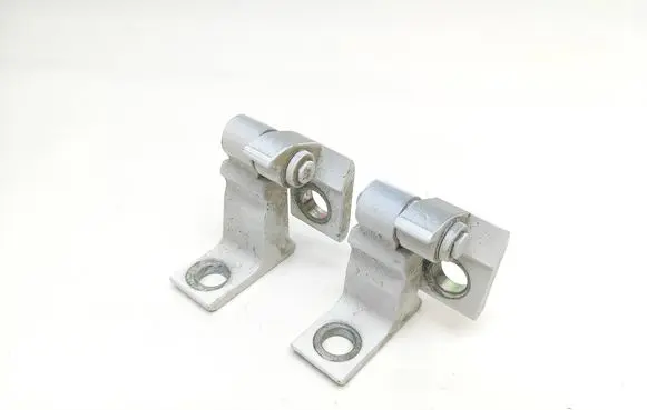 Rear door hinge set