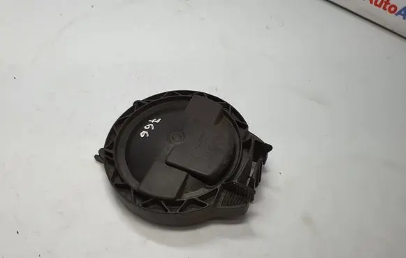 Headlight/headlamp dust cover