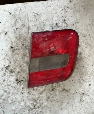 Volvo S70 V70 V70 XC Tailgate rear/tail lights 9157009 9151634