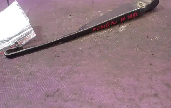 Ford Fusion Rear wiper blade arm 2S6117406AB