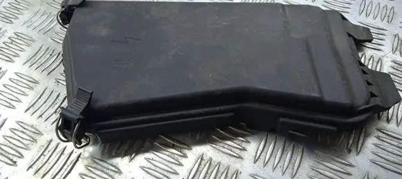 Mercedes-Benz E AMG W212 Fuse box cover A2125400382