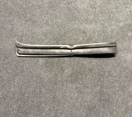 BMW 5 F10 F11 Engine compartment rubber 7206521
