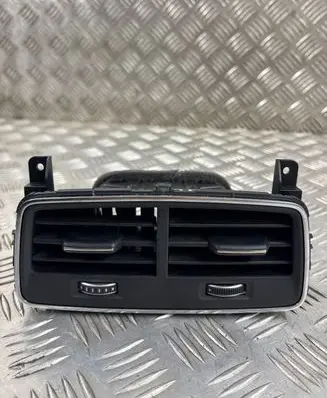Audi A6 S6 C8 4K Rear air vent grill 4K0819203D