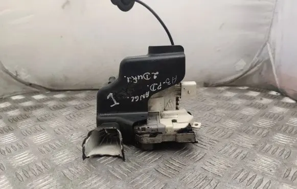 Audi A3 S3 8V Front door lock 8X2837016 8V3837350A