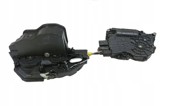 BMW X6 E71 Front door lock 7315022