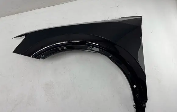 Audi Q2 - Fender 81A821469