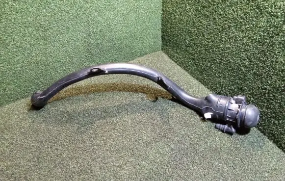Fuel tank filler neck pipe