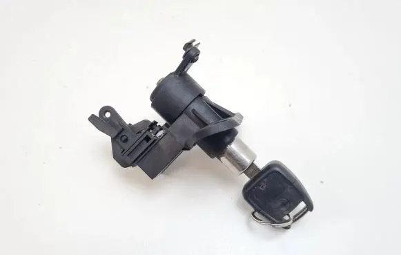 Opel Astra G Tailgate exterior lock 