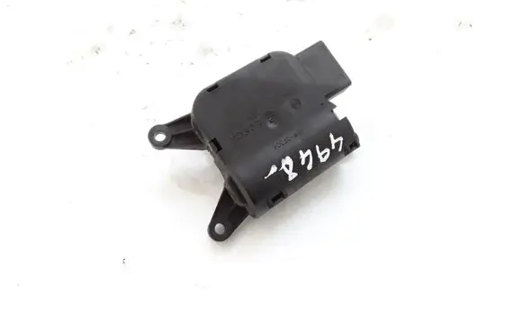 Skoda Fabia Mk1 (6Y) Air flap motor/actuator 0132801357