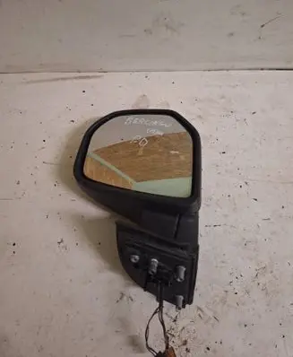 Front door electric wing mirror