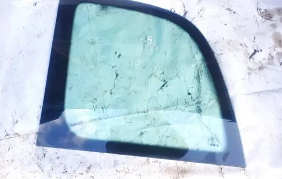 Mercedes-Benz Vaneo W414 Rear side window