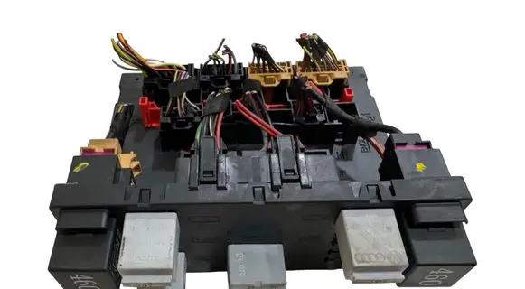Volkswagen PASSAT CC Comfort/convenience module 3C8937049E F005V00745
