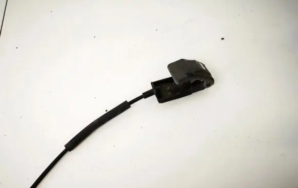 Hyundai Elantra Engine bonnet (hood) release handle