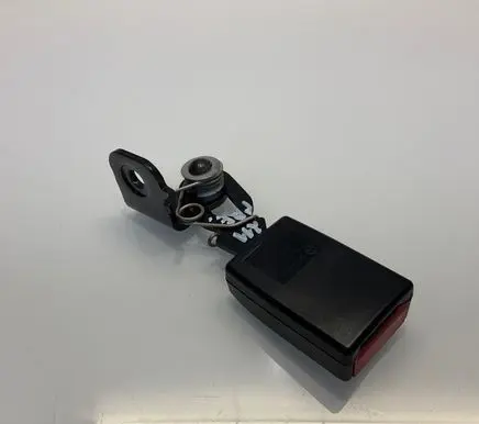 Mercedes-Benz E W211 Rear seatbelt buckle A2118604169 2118604169