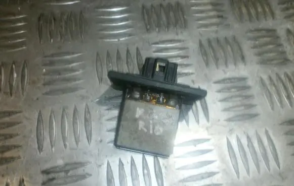 KIA Rio Heater blower motor/fan resistor bc2d10