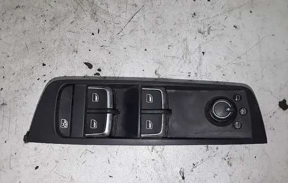Audi A1 Electric window control switch 8X4959522A