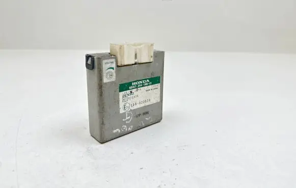 Honda CR-V Parking PDC control unit/module 1881002440 08V6759A1M001 10R022528
