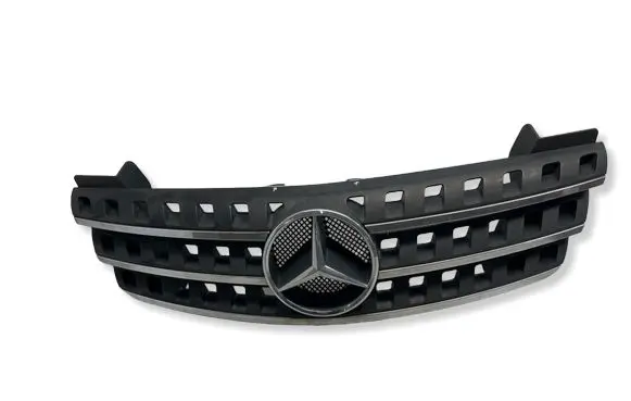Mercedes-Benz ML W164 Front bumper upper radiator grill A1648800685