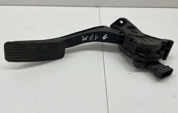Opel Zafira C Accelerator throttle pedal 6PV00976519 13253791