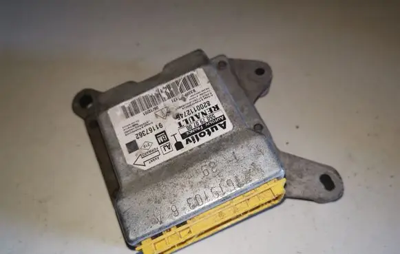 Renault Trafic II (X83) Airbag control unit/module 8200112746