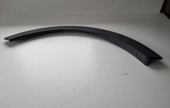 KIA Sportage Front arch trim 
