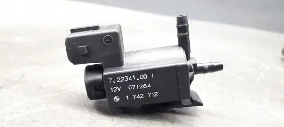 BMW 3 E46 Valve vacuum 72234100