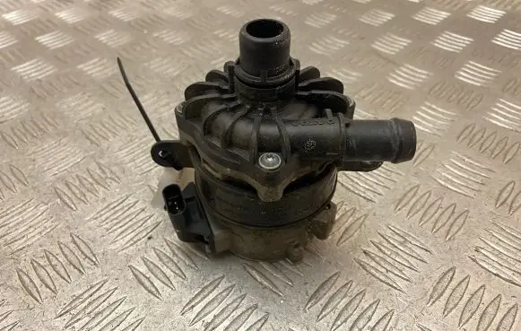 Volvo XC90 Electric auxiliary coolant/water pump 31338384