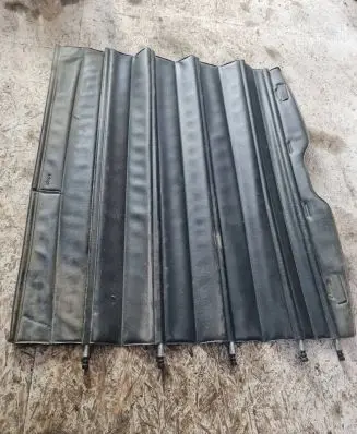 Parcel shelf