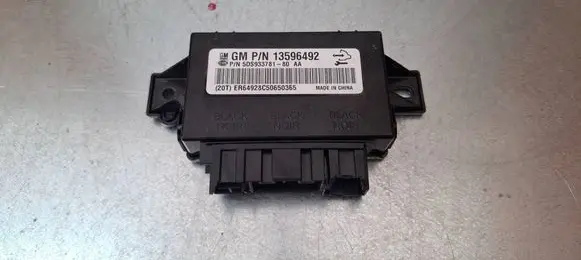 Opel Insignia A Seat control module 13596492